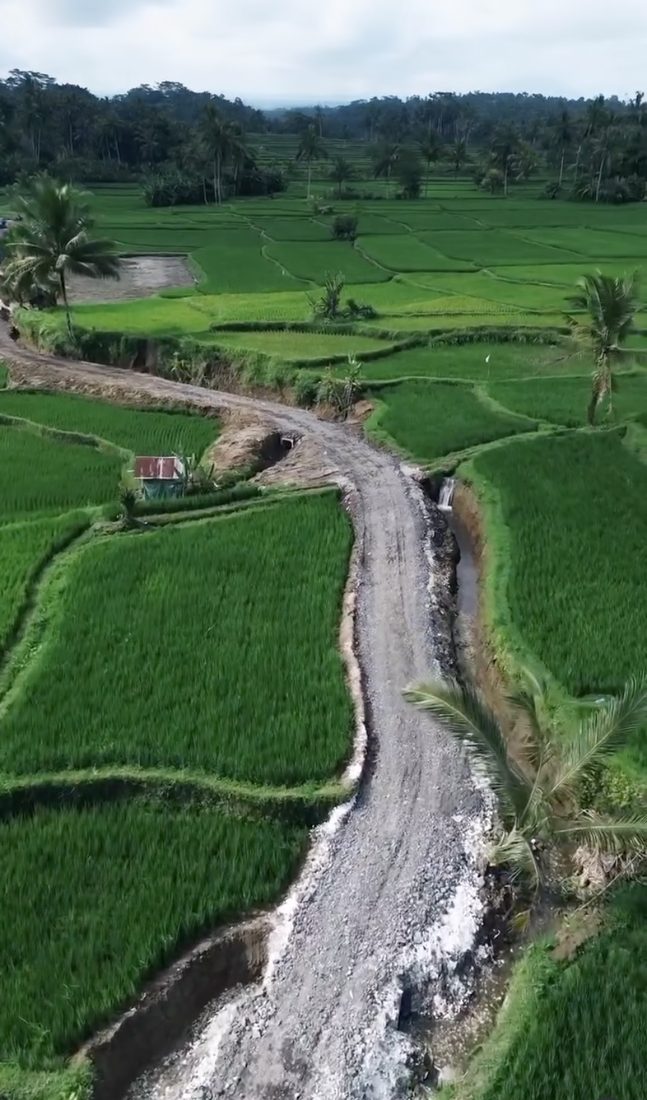 Basecamp Eco Resort – Road